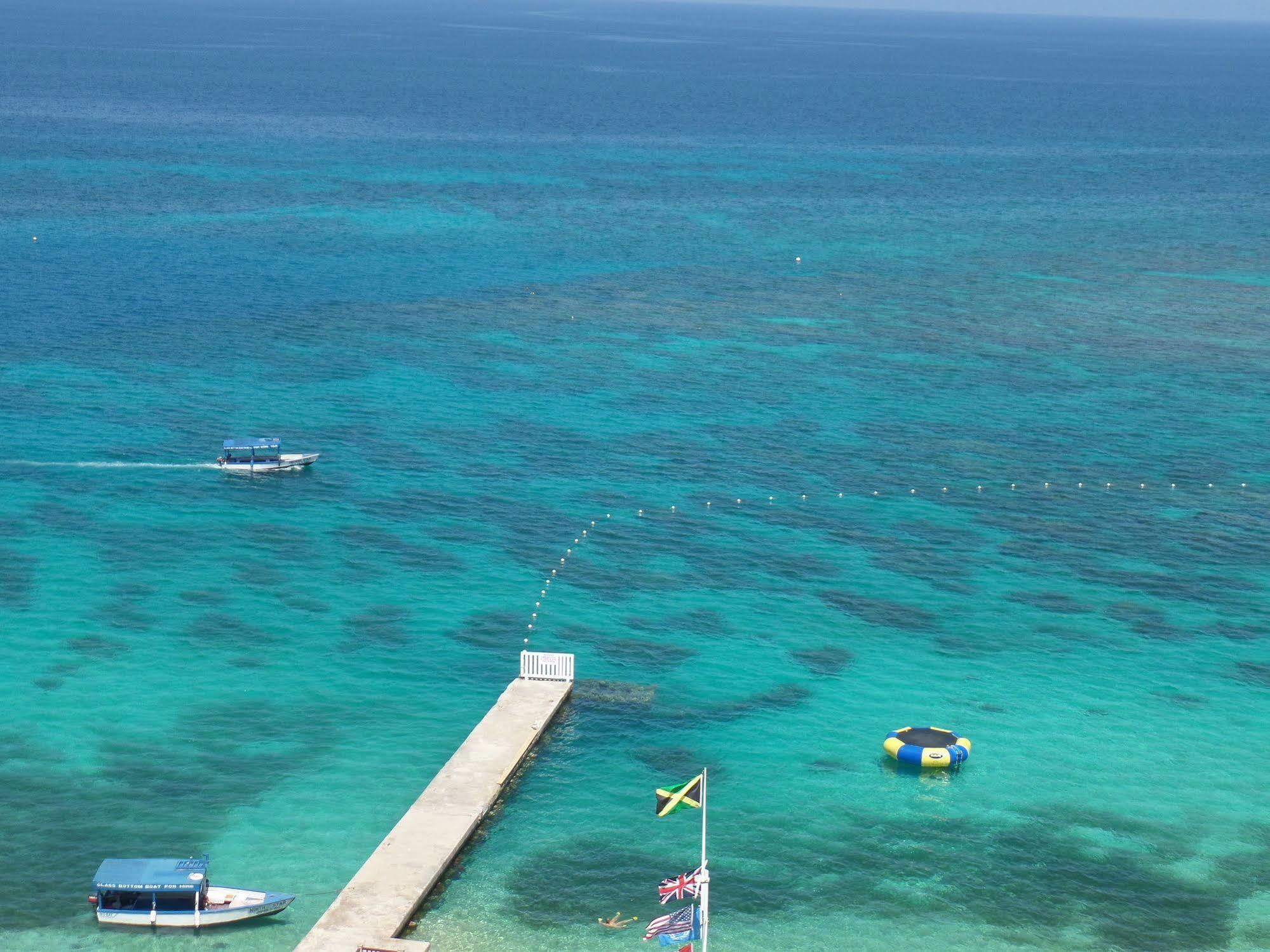 Beach Condos -Montego Bay Club Beach Resort Екстериор снимка